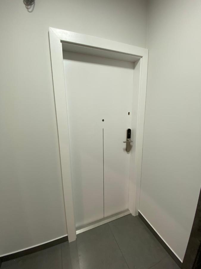 Apartamenty Legnicka Wroclaw Centrum Bagian luar foto