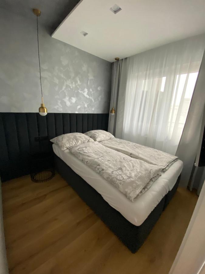Apartamenty Legnicka Wroclaw Centrum Bagian luar foto
